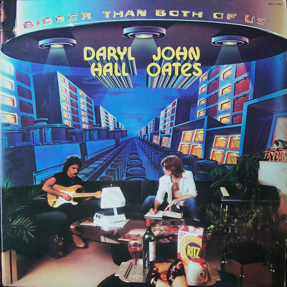 Daryl Hall & John Oates - Bigger Than Both Of Us