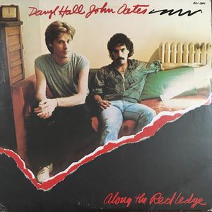 Daryl Hall & John Oates - Along The Red Ledge